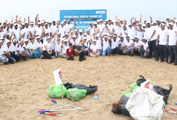 International Coastal Cleanup Day : Beach Clean-Up Drive